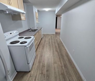 For Lease - 1339 Dallman Street Unit# Basement, Innisfil, Ontario - Photo 2