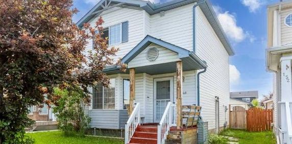 3 Bed /3 Bath upper two floors - Photo 2