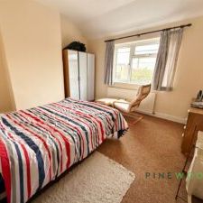 2 BEDROOM House - Semi-Detached - Photo 1