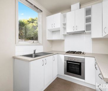 COTTAGE STYLE CUTIE! - Photo 5