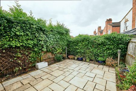 3 bedroom terraced house to rent - Photo 4