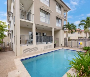 Central Location with Pool and Views! - Photo 4