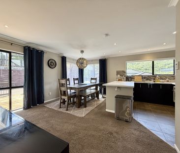 3-Bedroom House in Tirohanga - Photo 1