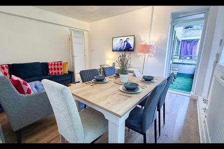 3 Bed Flat, Patten House, N4 - Photo 4