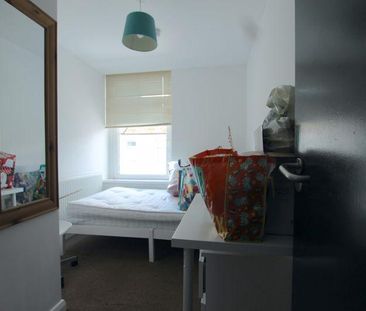 6 bedroom property to rent - Photo 5