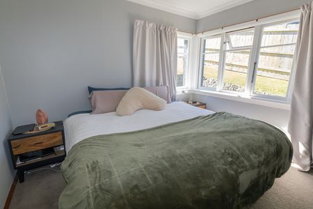 Three bedroom with views! - Photo 2