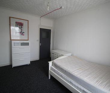 7 Bed Student Accommodation - Photo 6