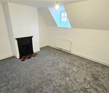 2 bedroom semi-detached house to rent - Photo 2