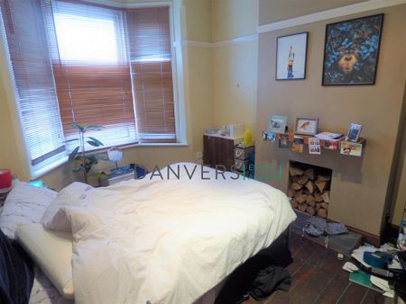 3 bedroom end of terrace house to rent - Photo 3