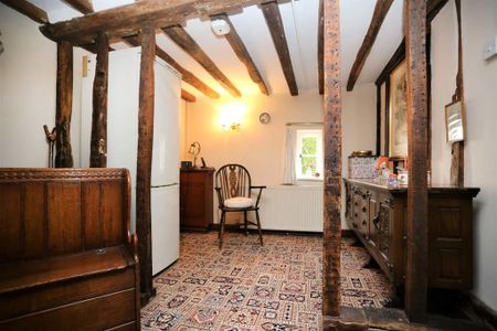 2 bedroom semi-detached house to rent - Photo 3