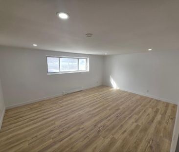 À LOUER – ENTIÈREMENT RÉNOVÉ Studio 2 1/2 à St-Bruno-de-Montarville... - Photo 3