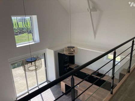 Très belle rénovation en campagne, maison en pierres, de type 5, meublée, comprenant : Au r... - Photo 4