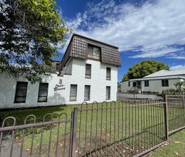 Low Maintenance Living! - Photo 1