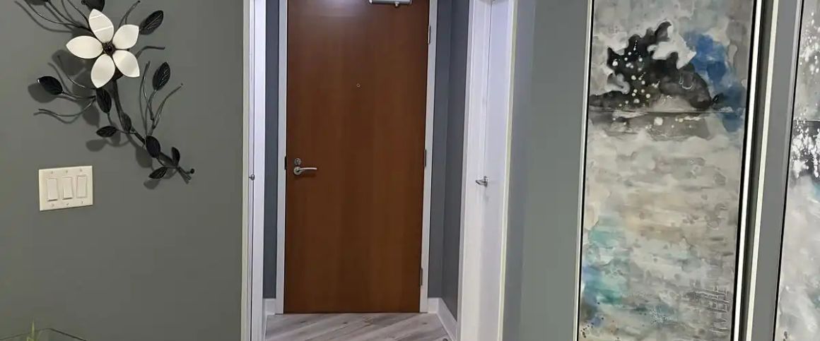 2 Bedroom luxury apartment on 104 street close to Rogers Place — 2 Bedrooms Condo Unit - Photo 1