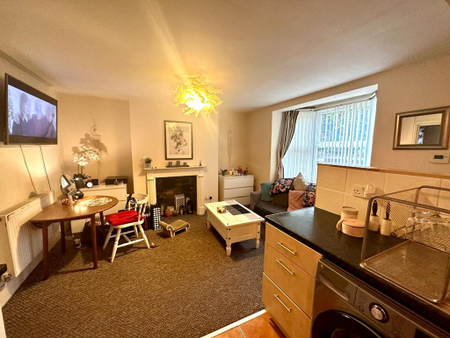 1 bedroom apartment to rent - Photo 2