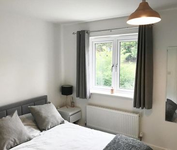 2 bedroom semi-detached house to rent - Photo 2