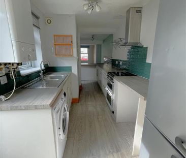2 bedroom terraced house to rent - Photo 5