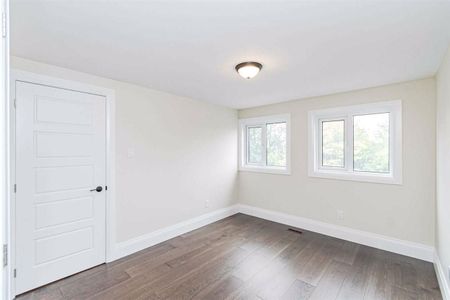For Lease - 40 Leatherhead Court, Brampton, Ontario - Photo 3