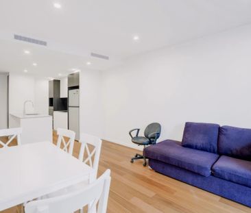 2 bed 1 bath - Photo 1