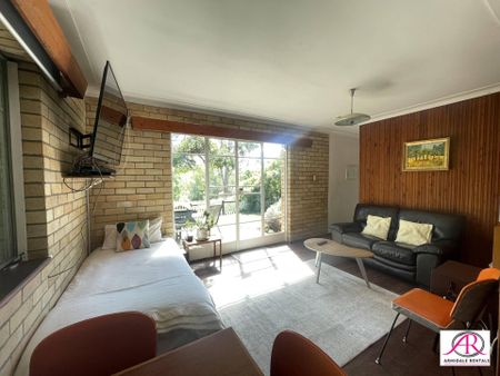 Furnished 1 Bed/ South Hill - Photo 2