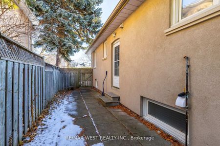 For Lease - 606 Conacher Drive Unit# Lower, Toronto, Ontario - Photo 3