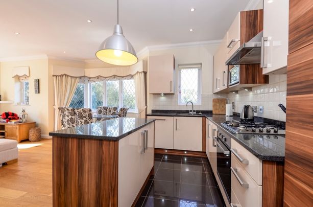 2 bedroom apartment to rent - Photo 1