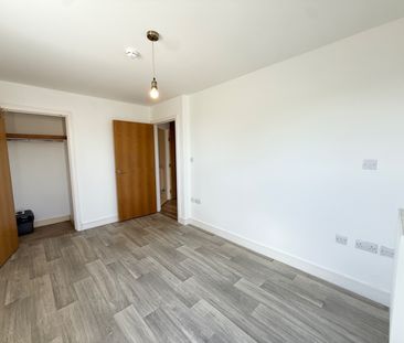 1 bed flat to rent in Woolners Way, Stevenage, Hertfordshire, SG1 - Photo 2