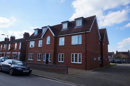 1 bedroom flat to rent - Photo 5