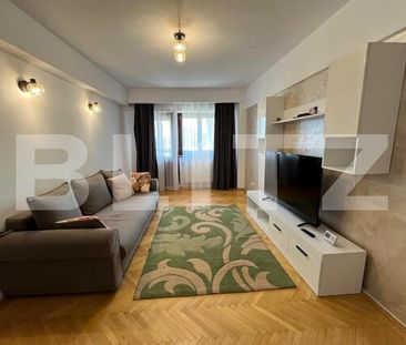 Apartament cu 3 camere, decomandat, 78 mp, zona Calea București-Piața Mare - Fotografie 6