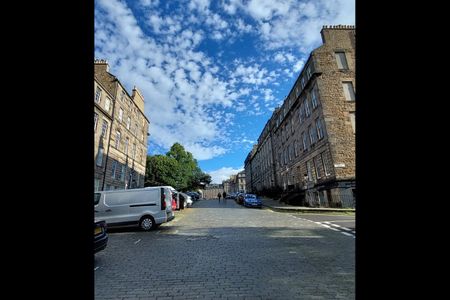 4 Bed Flat, Dundonald Street, EH3 - Photo 3
