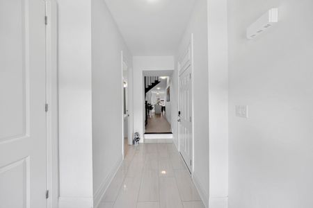 For Lease - 1416 Swallowtail Lane, Pickering, Ontario - Photo 5