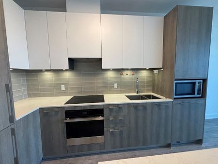 For Lease - 38 Water Walk Drive Unit# 911, Markham, Ontario - Photo 3