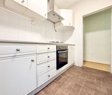 2 Bed Flat, Carr Road, E17 - Photo 6