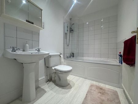 Downs Park West, Bristol - Photo 2