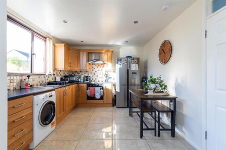 6 Fairview Road, Newtownabbey, BT36 6QP - Photo 5