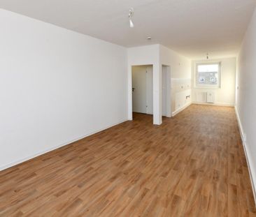 Wohnung in der Kopenhagener Straße 32 - Photo 1