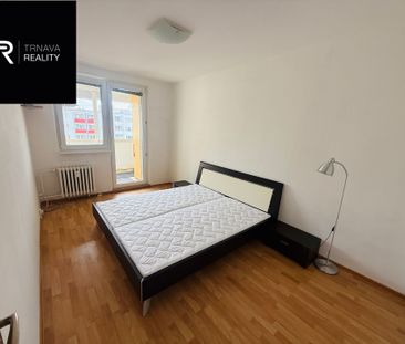 TRNAVA REALITY - Klimatizovaný 3 izbový byt s loggiou, Na Hlinách – Fotografia 6