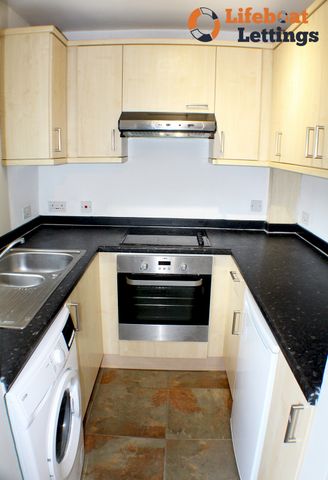 Wood Street, Gillingham - Photo 3