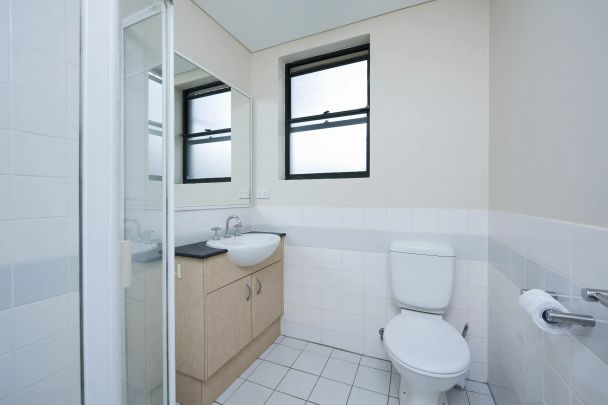 Perfect one bedroom apartment with the best facilities for summer! - Photo 1