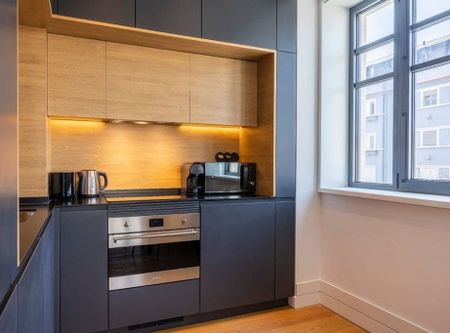 Rua Barata Salgueiro, Lisbon, Lisbon 1150-057 - Photo 5