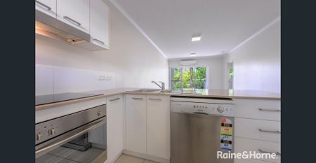 Modern Two Bedroom Apartment in Convenient West Gladstone Location - Photo 5