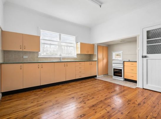 34 Joyce St South Toowoomba - Photo 1