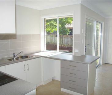 10 Chopin Street, Rockville - Photo 3