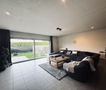 Gesloten bebouwing met vier slaapkamers en tuin - Foto 2