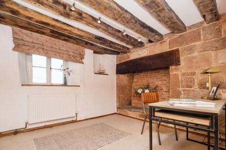 4 bedroom character property to rent - Photo 4