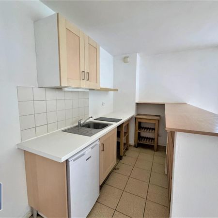 Location Appartement 1 pièce 38m² LILLE 59000 - Photo 4