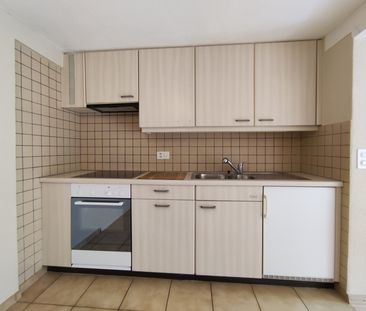 Teilsanierte 3.5-Zimmerwohnung in Feuerthalen - Foto 3