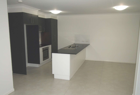 2/46 Bangalow St, Morayfield QLD 4506 - House For Rent | Domain - Photo 5