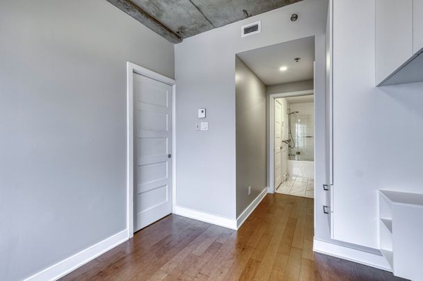 5620 Rue De La Roche, apt. 310 - Photo 1