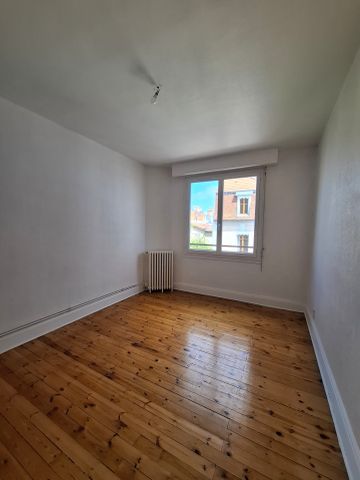 Location Appartement 4 pièces 71m² VICHY 03200 - Photo 3